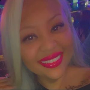 Meet your Posher, Thanetavanh